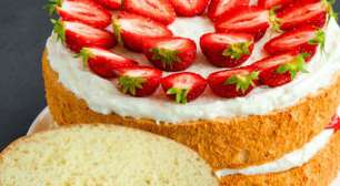 Bolo sem trigo com 4 ingredientes: fácil, leve e fofinho