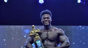 Celebridade da internet brilha no Mr. Olympia Brasil Expo 2025