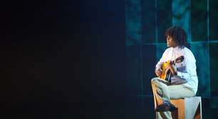 Espetáculo em homenagem a Djavan chega a Curitiba e promete emocionar com poesia, ritmo e brasilidade