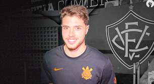 VÍDEO: Felipe Longo revela mensagem de Hugo, fala sobre críticas e valoriza sonho de jogar pelo Corinthians