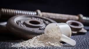 Qual a hora de tomar whey protein? Suplemento não é "pó mágico"