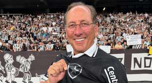 John Textor faz proposta bilionária para comprar lanterna da Premier League