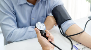 Controle da pressão arterial nem sempre zera o risco de doenças cardiovasculares