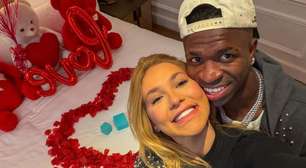 É OFICIAL! Virginia e Vini Jr. anunciam namoro com surpresa romântica