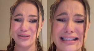 Aos prantos, Mirela Janis relata momentos de terror após assalto: 'Achei que fosse morrer'