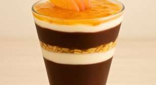 Taça cremosa de açaí: sobremesa rápida e saudável em camadas