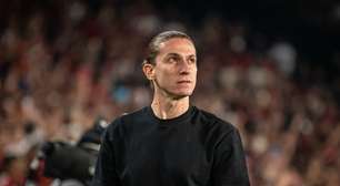 Flamengo anuncia renovação do técnico Filipe Luís até 2027: 'Ele fica'