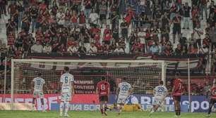 Atlético-GO aplica virada em casa e rebaixa Paysandu para a Série C do Brasileiro