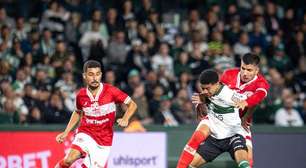 Coritiba joga mal e tropeça contra o CRB no Couto: "Lamentável"