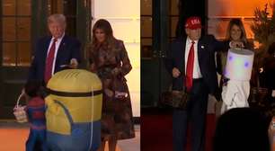 Trump coloca doce na cabeça de criança pela segunda vez em Halloween e cena viraliza