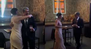 William Bonner dança 'Evidências' ao lado da mulher em despedida do 'Jornal Nacional'