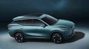 Omoda 7 estreia no Brasil e mira Haval H6, Tiggo 8 e Song Plus; veja o preço