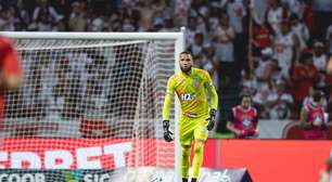 Éverson comemora ponto fora de casa e destaca falta de critério da arbitragem: 'Precisamos melhorar nesse aspecto'