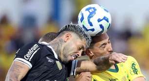 Barboza reclama: "Muitos erros em decisões, em passes"