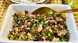 Petisco rápido com sardinha em lata: entrada italiana fria