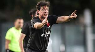 Diniz explica substituições e lamenta derrota do Vasco: "Fomos extremamente dominantes"