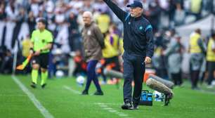 Grêmio mantém irregularidade e se distancia da vaga na Libertadores