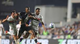 Sob o olhar atento de Ancelotti, o Vasco tropeça em São Januário e vê a sequência ruir