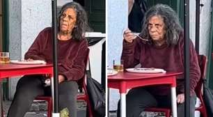 Fã tieta Maria Gladys no Rio; atriz gerou polêmica por 'sumiço' este ano