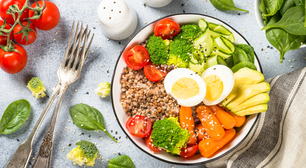 Existe dieta para prevenir e combater o câncer? Especialistas respondem