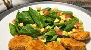 Nuggets caseiro saudável e sem trigo: assado e fácil de fazer