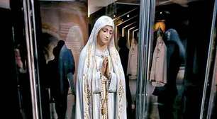 Pra quem não viu: Tomografia computadorizada revela cápsula em estátua de santa