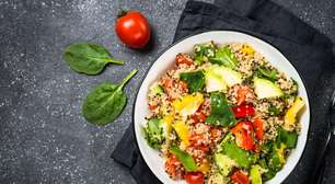 9 receitas de saladas detox para o jantar