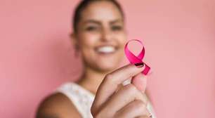 Diagnósticos de celebridades ressaltam aumento nas taxas de câncer de mama em mulheres jovens