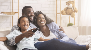 Casais sem filhos crescem no Brasil; mulheres lideram quase metade das famílias