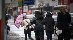 Defesa Civil emite alerta laranja para chuva intensa e ventos fortes em Porto Alegre