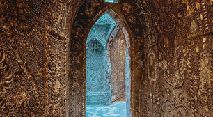 Ele comprou uma casa e acabou descobrindo uma gruta da Idade Média com 4,6 milhões de conchas que deixou até os historiadores sem palavras