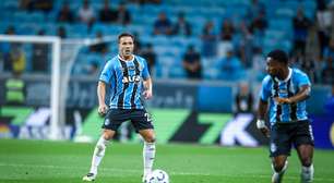 Arthur lamenta derrota do Grêmio e destaca atuação de Cássio