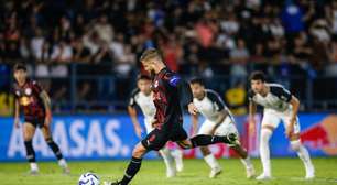 Corinthians tem dois expulsos, toma gol no fim e perde para o RB Bragantino
