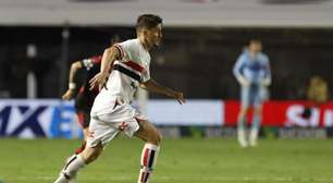 Pablo Maia sofre trauma no tornozelo e vira dúvida no São Paulo