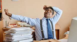 Passar mais de 10 horas por dia sentado aumenta o risco de demência, diz estudo