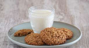 Biscoitos de aveia caseiros: a receita mais crocante, fácil e rápida para lanches e café da manhã