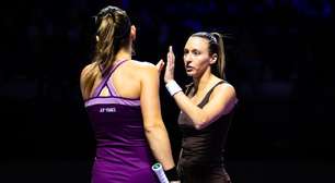 Luisa Stefani celebra vaga inédita na decisão do WTA Finals e busca maior título