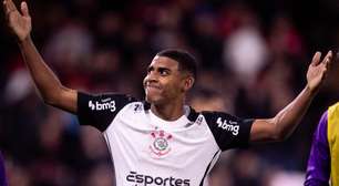 Gui Negão perde espaço no Corinthians após retorno de trio