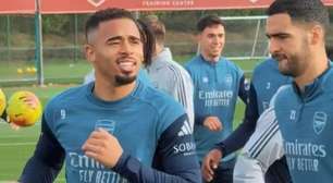 Gabriel Jesus volta aos treinos do Arsenal dez meses depois de lesão no joelho
