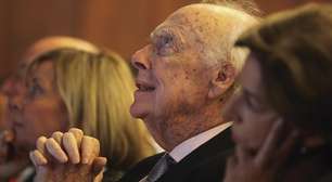 Morre aos 97 anos James Watson, um dos descobridores do DNA