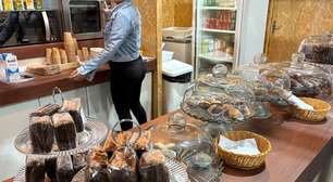 Pão de queijo a R$ 45, fatia de bolo a R$ 40 e mais: quanto custa comer na Cúpula do Clima