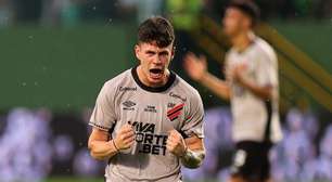 Athletico vence Volta Redonda, entra no G-4 e encosta no maior rival