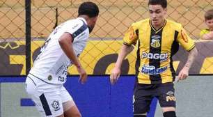 Com um a mais desde o início do 1º tempo, Remo só empata fora