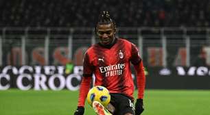 Milan abre vantagem, mas cede empate ao Parma e vêaliderança em risco na Itália