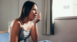 Nutricionista diz 3 tipos de alimentos que reduzem o mau hálito