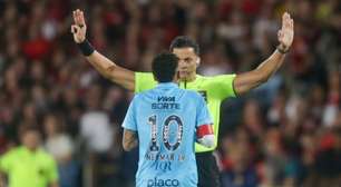 Neymar chama juiz de duelo com Flamengo de arrogante e relata: 'Tomei amarelo porque ele me ameaçou'