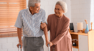 Quedas em idosos: saiba os riscos nesta fase da vida