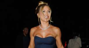 De vestido azul tomara que caia, Virgínia Fonseca enfrenta perrengue chique no Teleton 2025, mas entrega beleza em look elegante. Fotos!