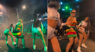 Prefeita de cidade baiana dá show sobre palco de banda de pagode: 'Entrou na resenha!'