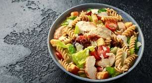 Balde de salada: receita fitness prática para o dia a dia